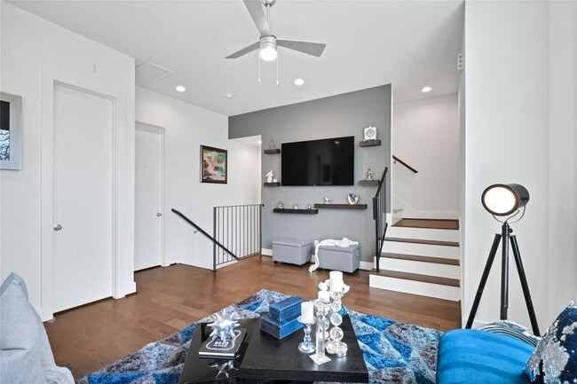 Photo - 2916 Cline St