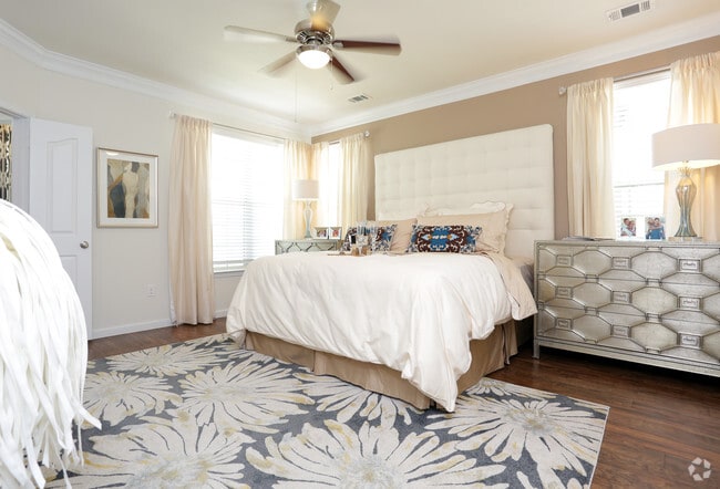 4BR,3BA-1910sft