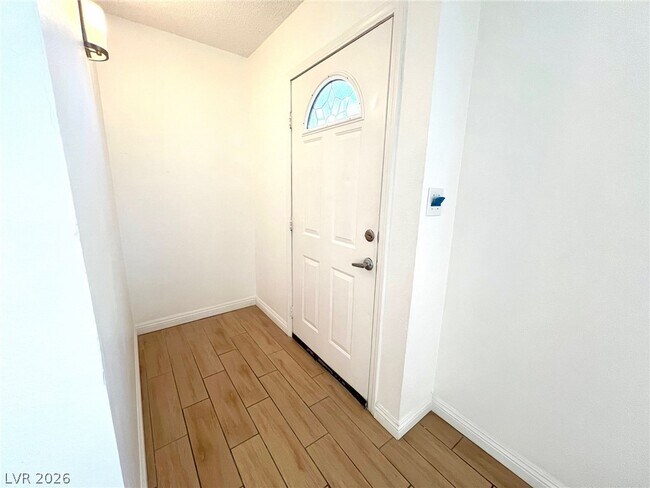 Photo - 428 S Beaumont St