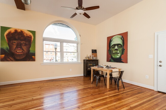 Photo - 313 S. Broadway St.