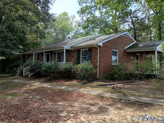 Building Photo - 4749 Richmond Tappahannock Hwy