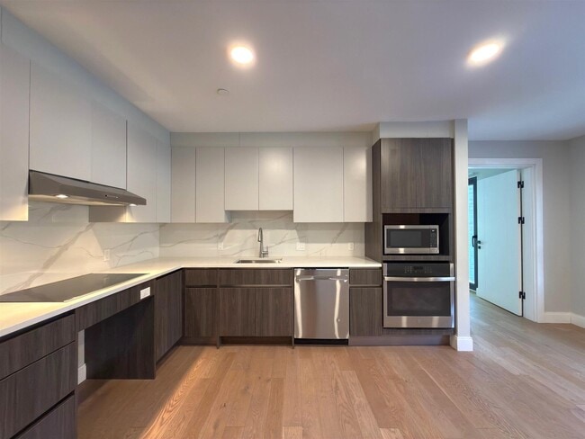 Photo - 15 Central St Unit 1