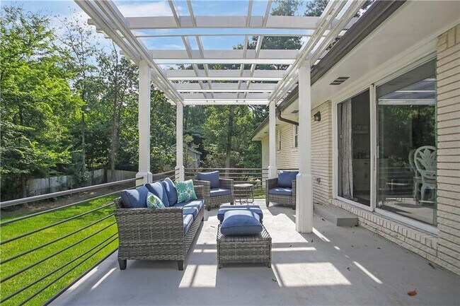Photo - 3116 N Druid Hills Rd