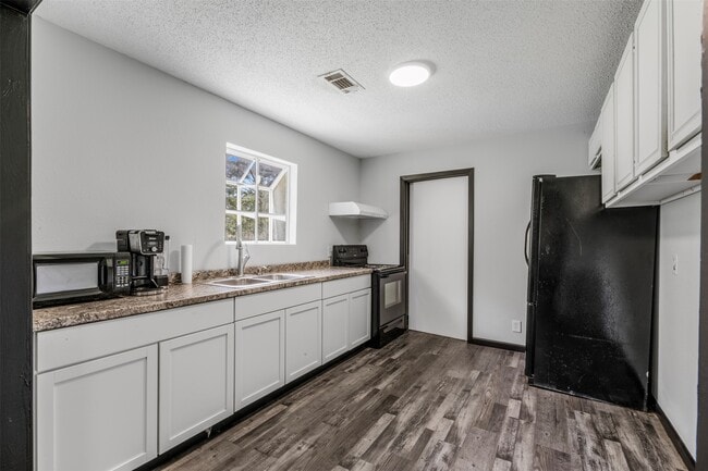 Photo - 541 Trails End Dr