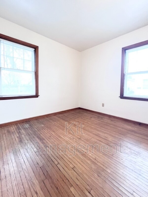 Photo - 4407 Packard Rd