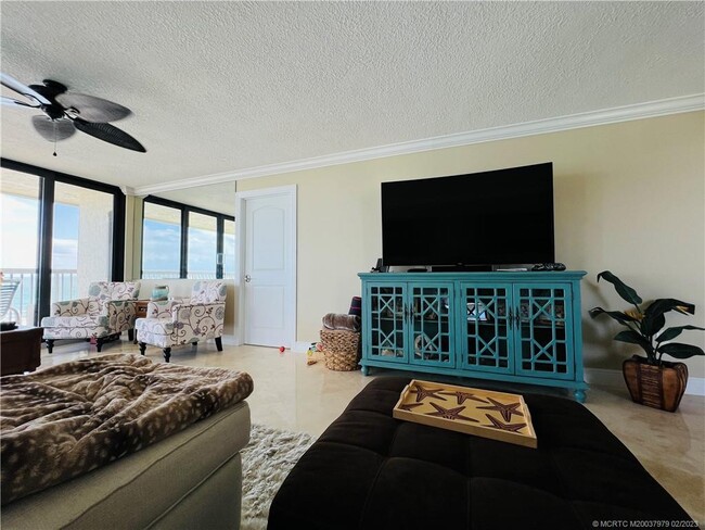 Building Photo - 10600 S Ocean Dr Unit 701