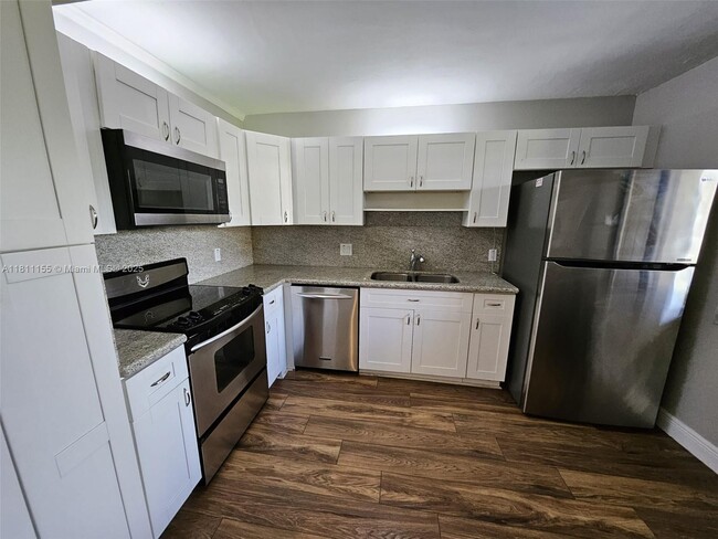 Photo - 302 Lakeview Dr Condo Unit 204