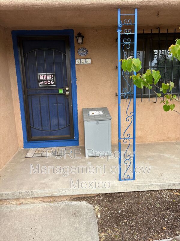 Photo - 536 Arizona St SE