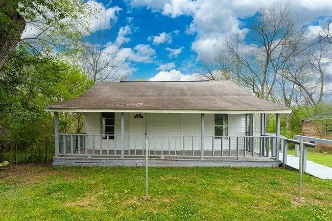 Building Photo - 3230 Arlington Ave