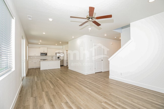 Photo - 2462 S Deborah Ave