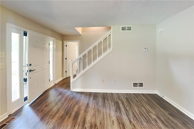 Photo - 125 Azalea Dr