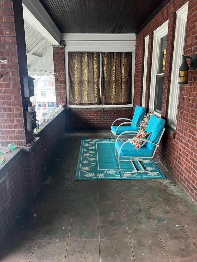 Photo - 705 Short St Unit 1