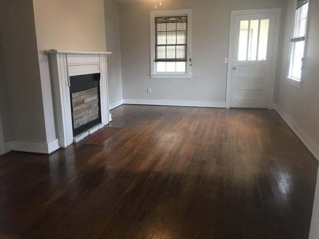 Photo - 1723 Kissingbower Rd