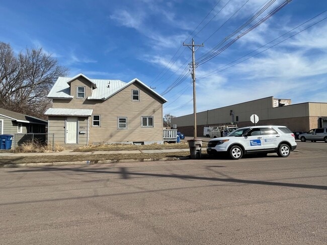 Photo - 122 W 9th Ave Apartment Unit 122 1/2