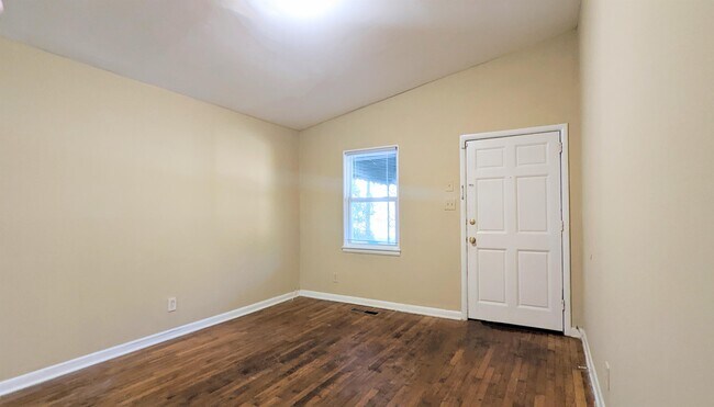 Photo - 2322 Abner Pl NW