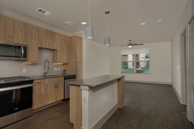 Photo - 8900 Six Pines Dr