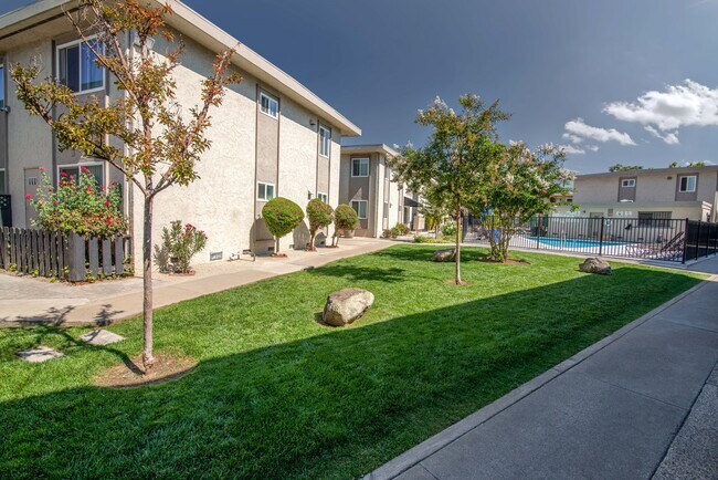 Photo - Monterey Manor