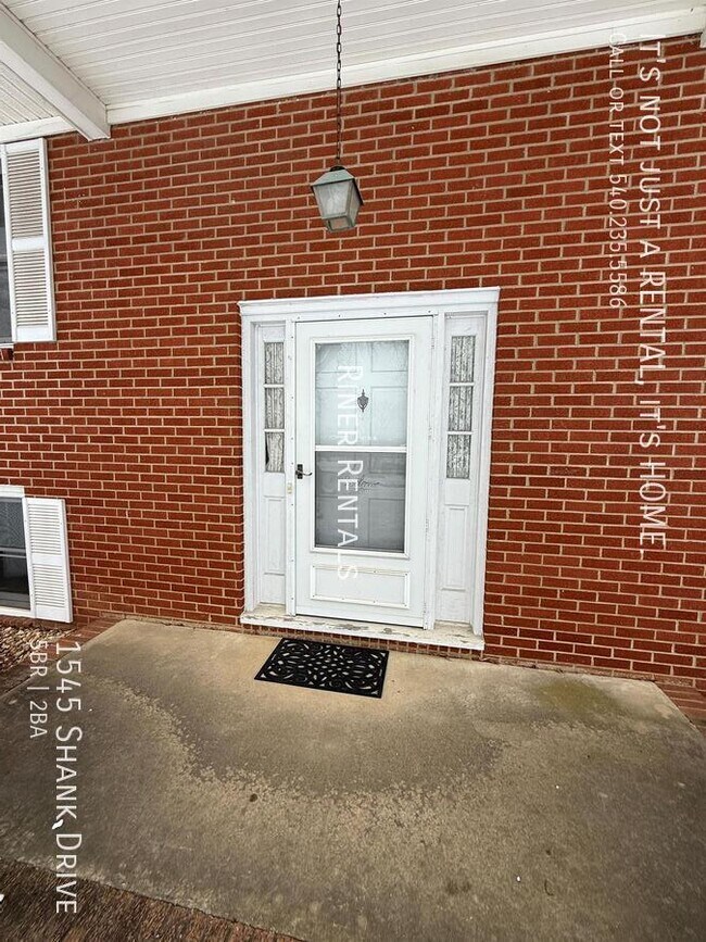 Photo - 1545 Shank Dr