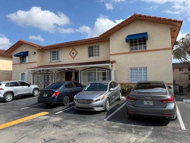 Building Photo - 2212 W 74th St Unit 201-28