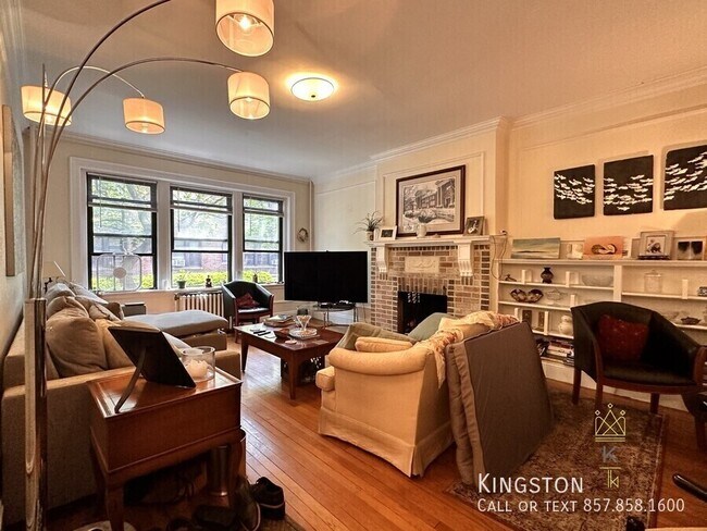 Building Photo - 38 Park St Unit 1R