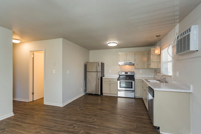 Photo - 816 Greenland Dr