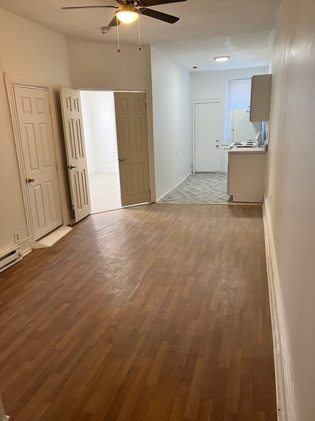 Building Photo - 4946 N Broad St Unit 3R Rental