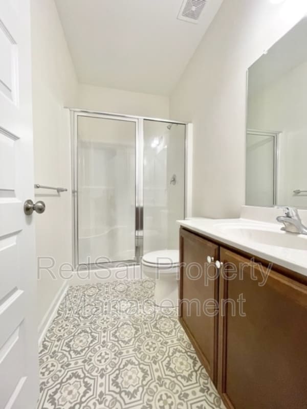 Photo - 559 Red Hill Rd