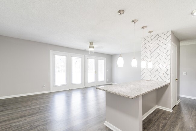 Photo - 6158 Meadow Rose Ln