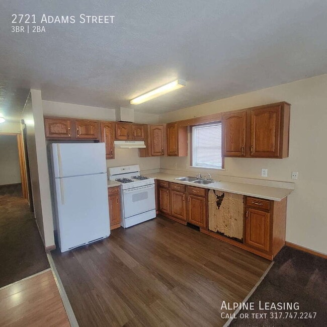 Photo - 2721 Adams St