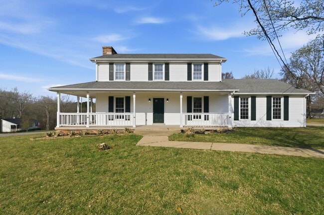 Building Photo - 212 Old Columbia Rd