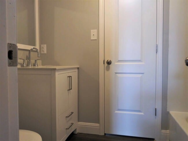 Photo - MORGAN AVE APARTMENTS Unit Apt 6