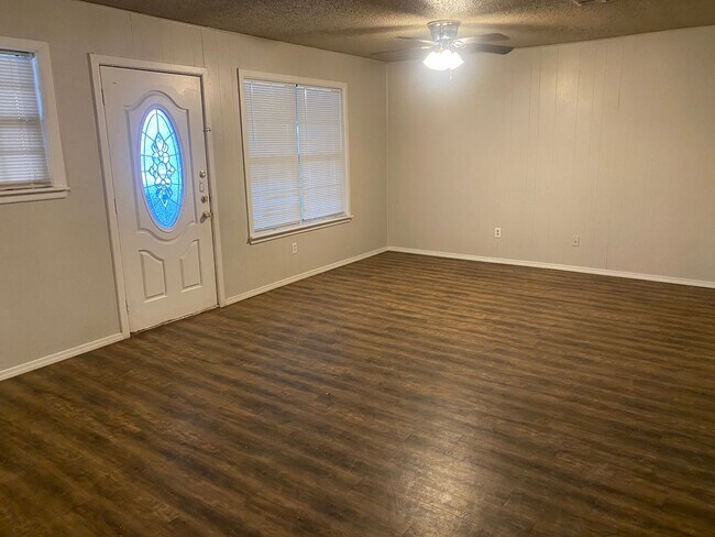 Photo - Cute 2-Bedroom Down the Street from Texas Tech!