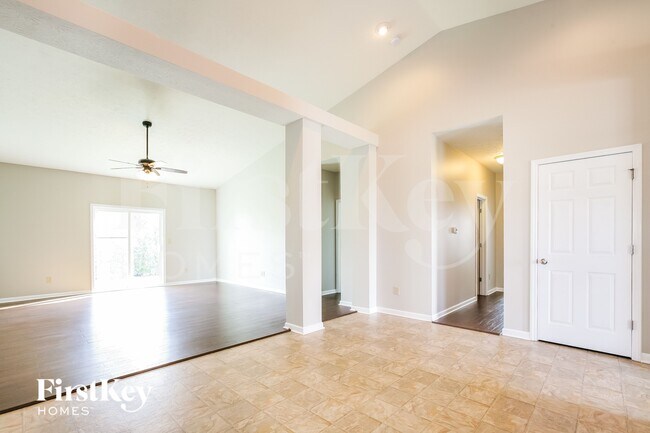 Photo - 1301 Greenbriar Wy