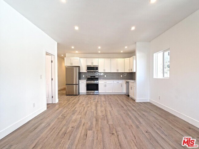 Photo - 2951 Francis Ave