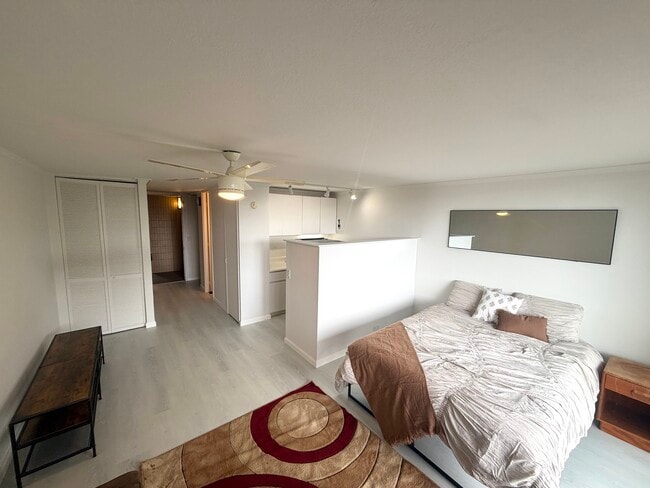 1524 Pensacola St Unit #208