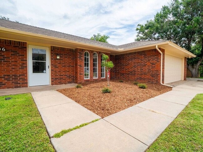 Photo - 4-bedroom, 2-bath Home Available in Westside Norman!