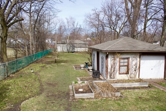 Photo - 1018 Oakwood Ave