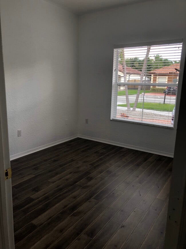 Photo - 8894 NW 168th St