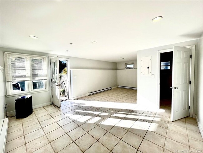 Photo - 106 Limewood Ave Unidad 1