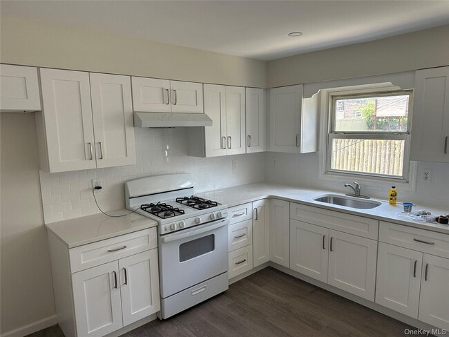 Photo - 450 E Penn St