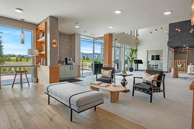 Photo - Luxia Preston