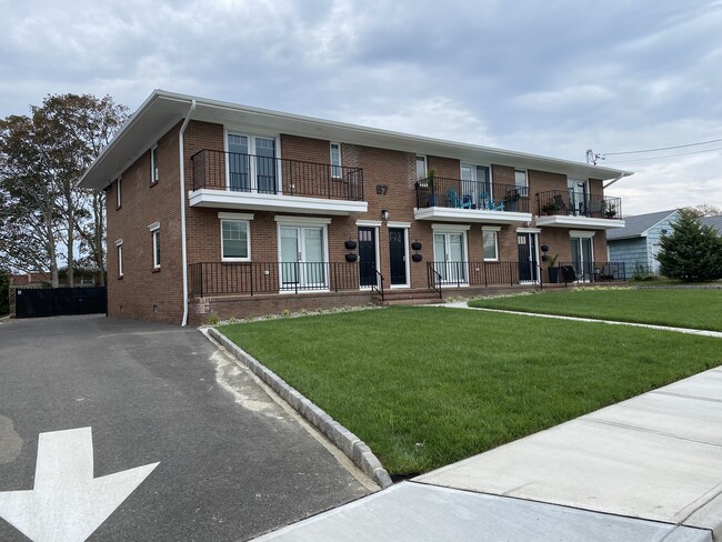 Photo - 57 Howland Ave Unit #5