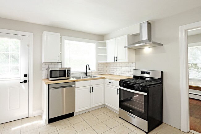 Photo - Updated, Pet-Friendly Fry's Spring Duplex - Grad Students Are Welcome!