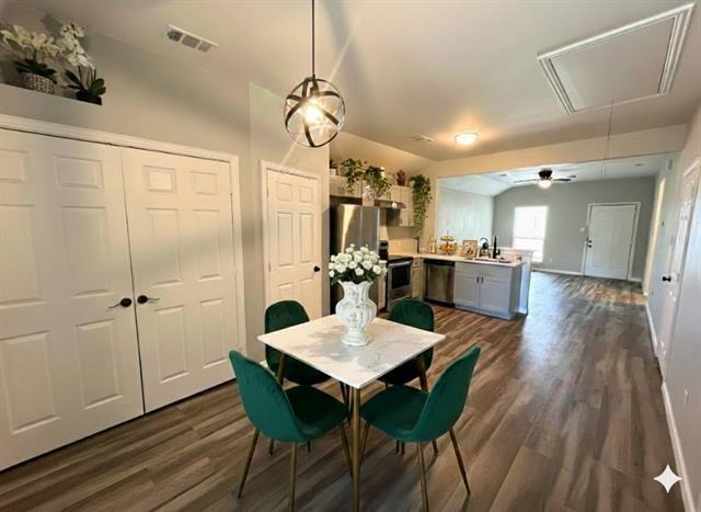 Photo - 2619 Stephenson St