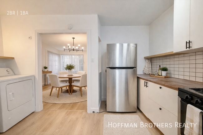 Photo - 1839 S Beverly Glen Blvd Unidad 1