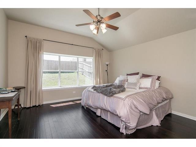 Photo - 212 Creekwood Dr House