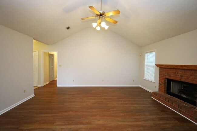 Photo - 4807 Ben Salem Way