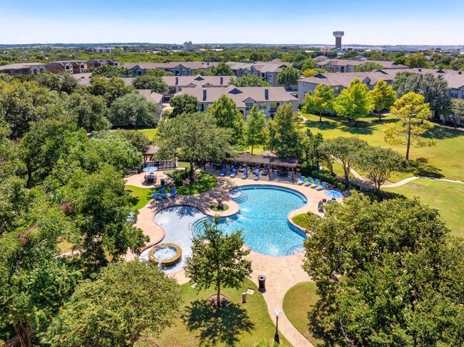 Photo - MAA Boulder Ridge