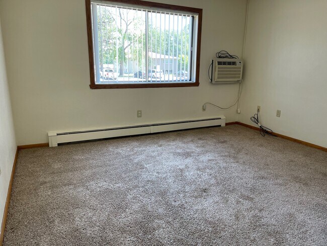 Photo - 1210 3rd Ave SW