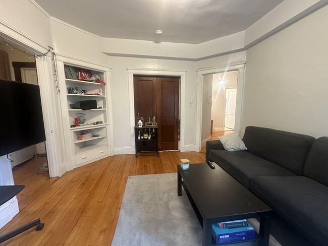 Photo - 156 Magazine St Unidad 25